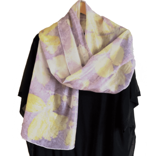 Lilac pongé silk with ecoprint of Chestnut and Blackberry leaves , among others - No Trace