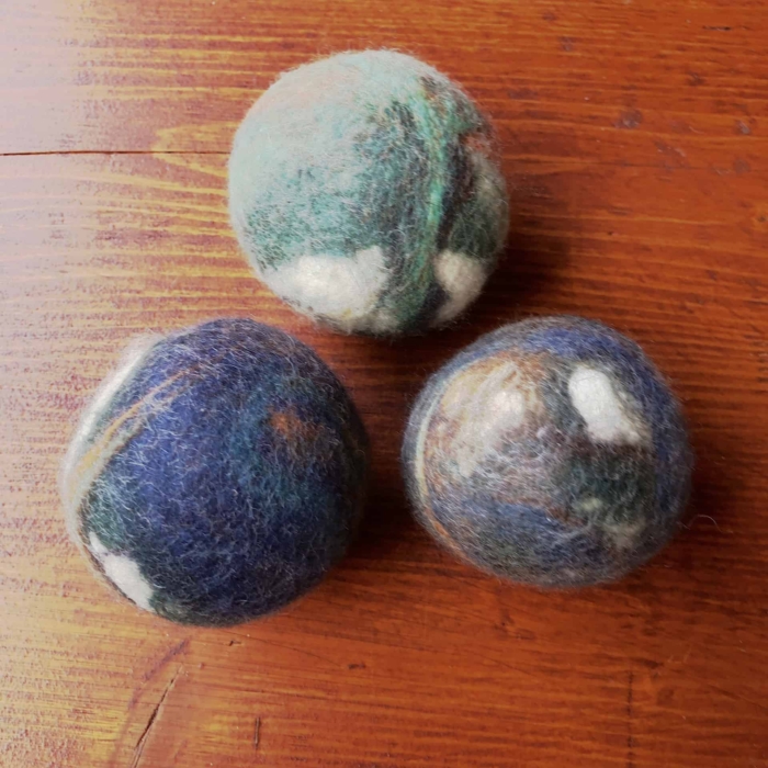 Tumble dryer balls blend